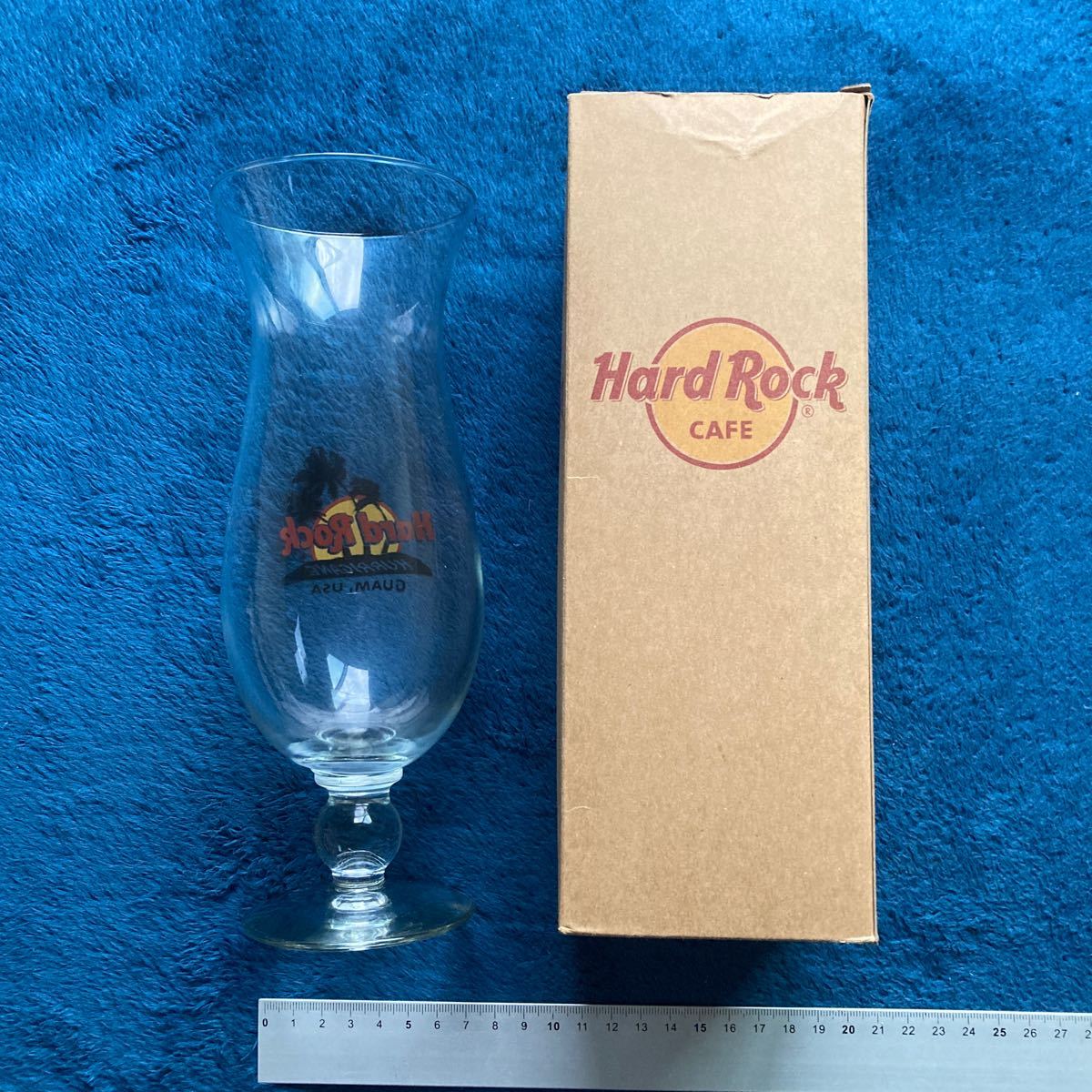 インテリア雑貨　☆　食器用品　懐かしい　ビールグラス ワイングラス　Hard Rock CAFE　ハードロックカフェ　GUAM　グアム　ガラス コップ_画像4