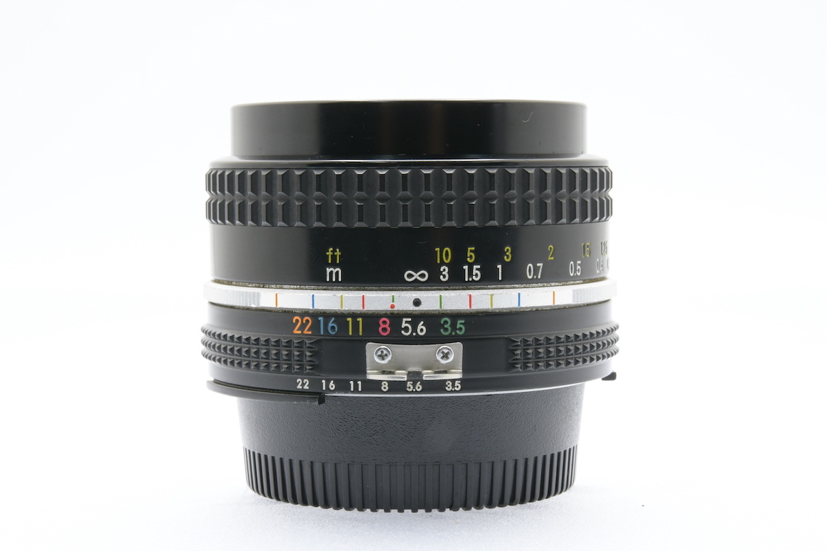 Nikon Ai NIKKOR 20mm F3.5 Fマウント ニコン 超広角 単焦点レンズ MF一眼用交換レンズ_画像8