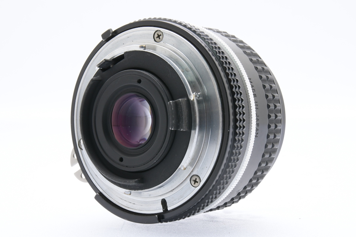 Nikon Ai NIKKOR 20mm F3.5 Fマウント ニコン 超広角 単焦点レンズ MF一眼用交換レンズ_画像4