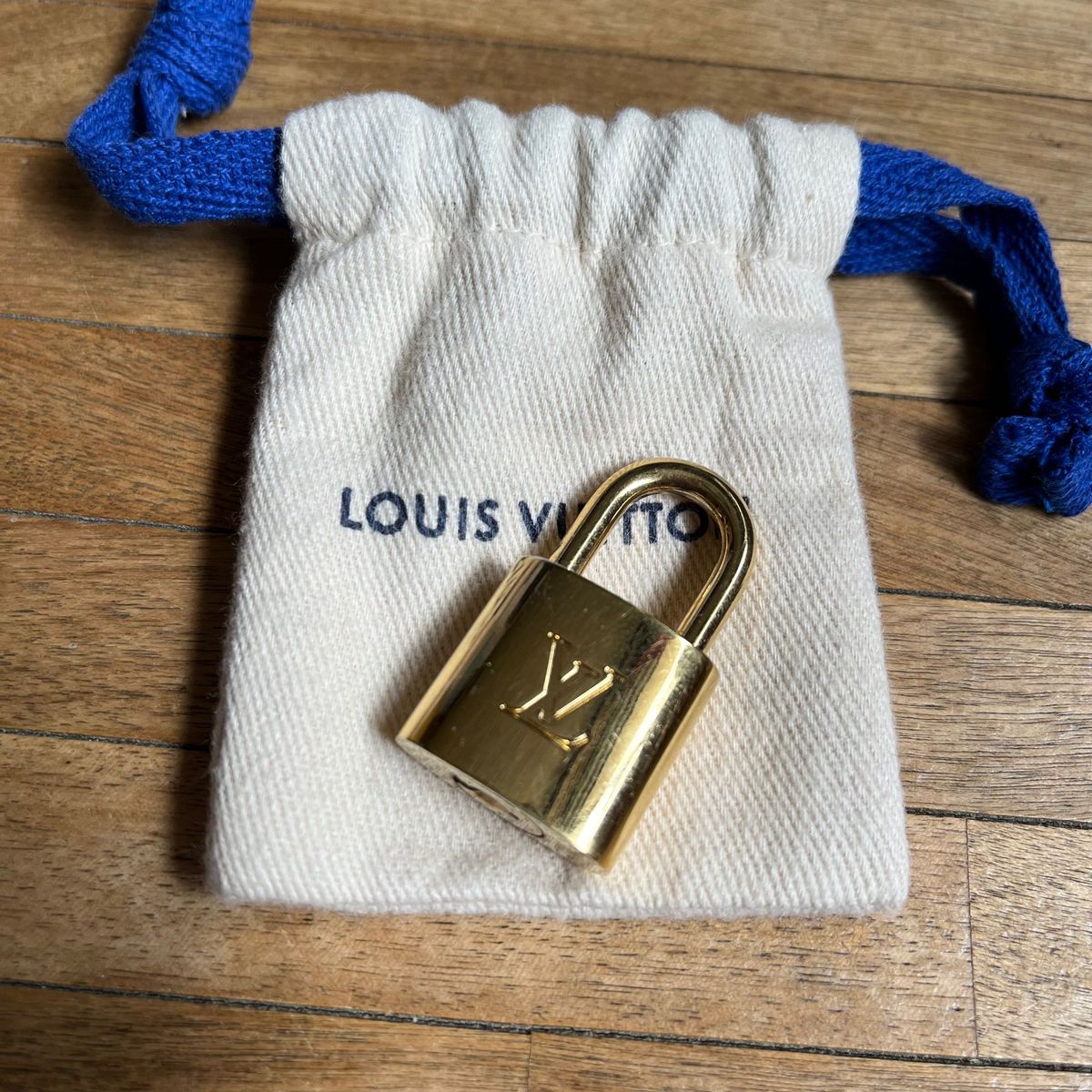 【良品】ルイ・ヴィトン（ヴェルニ）アルマBB　モノグラム　ハンドバッグ LOUIS VUITTON ヴェルニ PM アマ ラント