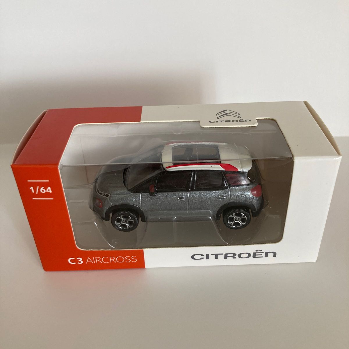 未開封/ CITROEN  シトロエン ミニカー C3エアクロス  1/64サイズ  ノベルティ 純正品 ノレブ