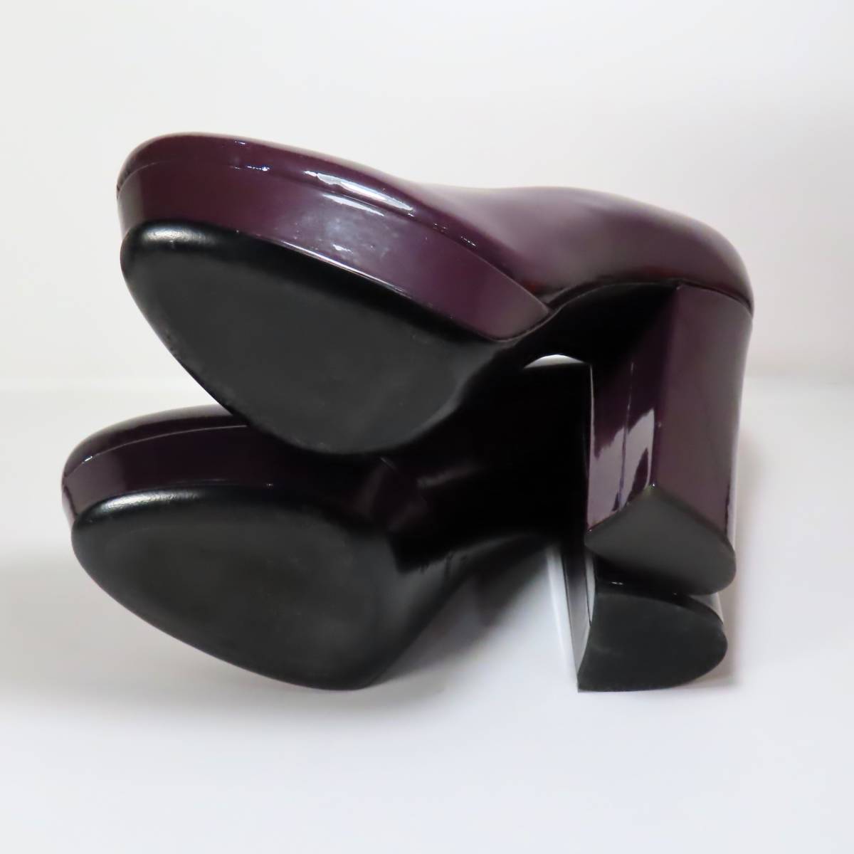 美品 miu miu ミュウミュウ パンプス 37 24cm エナメル パープル 美品 miu miu ミュウミュウ パンプス 37 24cm エナメル パープル