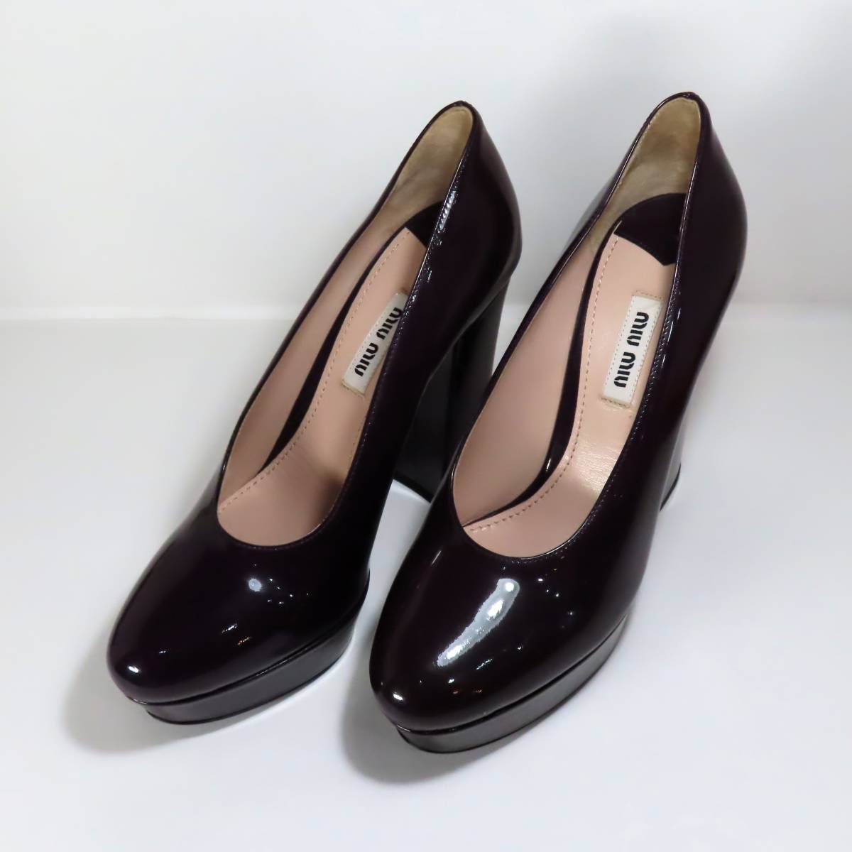 美品 miu miu ミュウミュウ パンプス 37 24cm エナメル パープル 美品 miu miu ミュウミュウ パンプス 37 24cm エナメル パープル