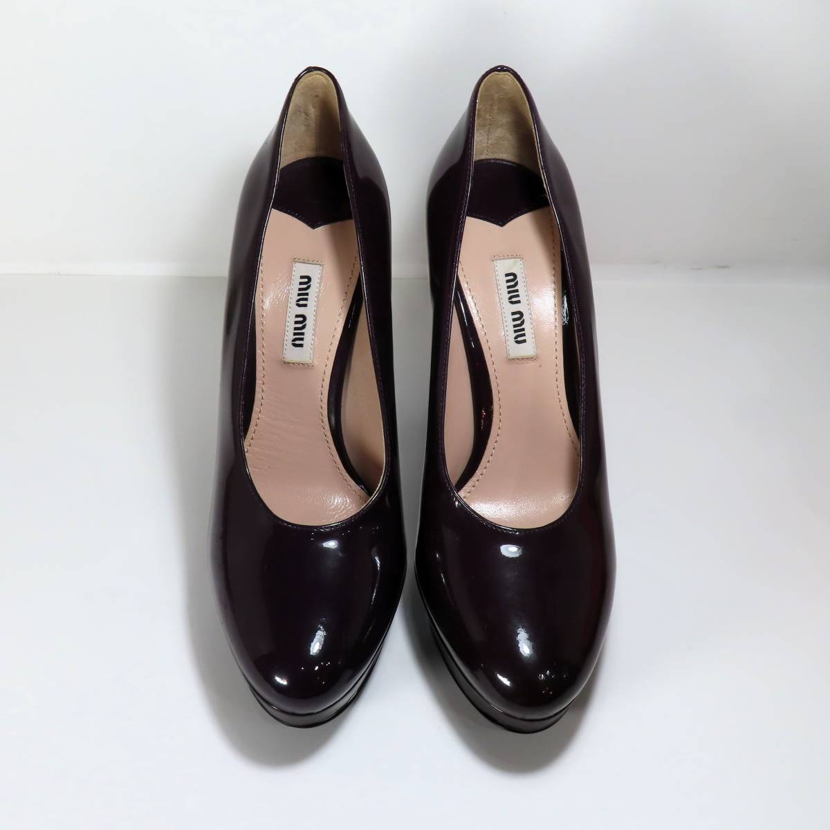美品 miu miu ミュウミュウ パンプス 37 24cm エナメル パープル 美品 miu miu ミュウミュウ パンプス 37 24cm エナメル パープル