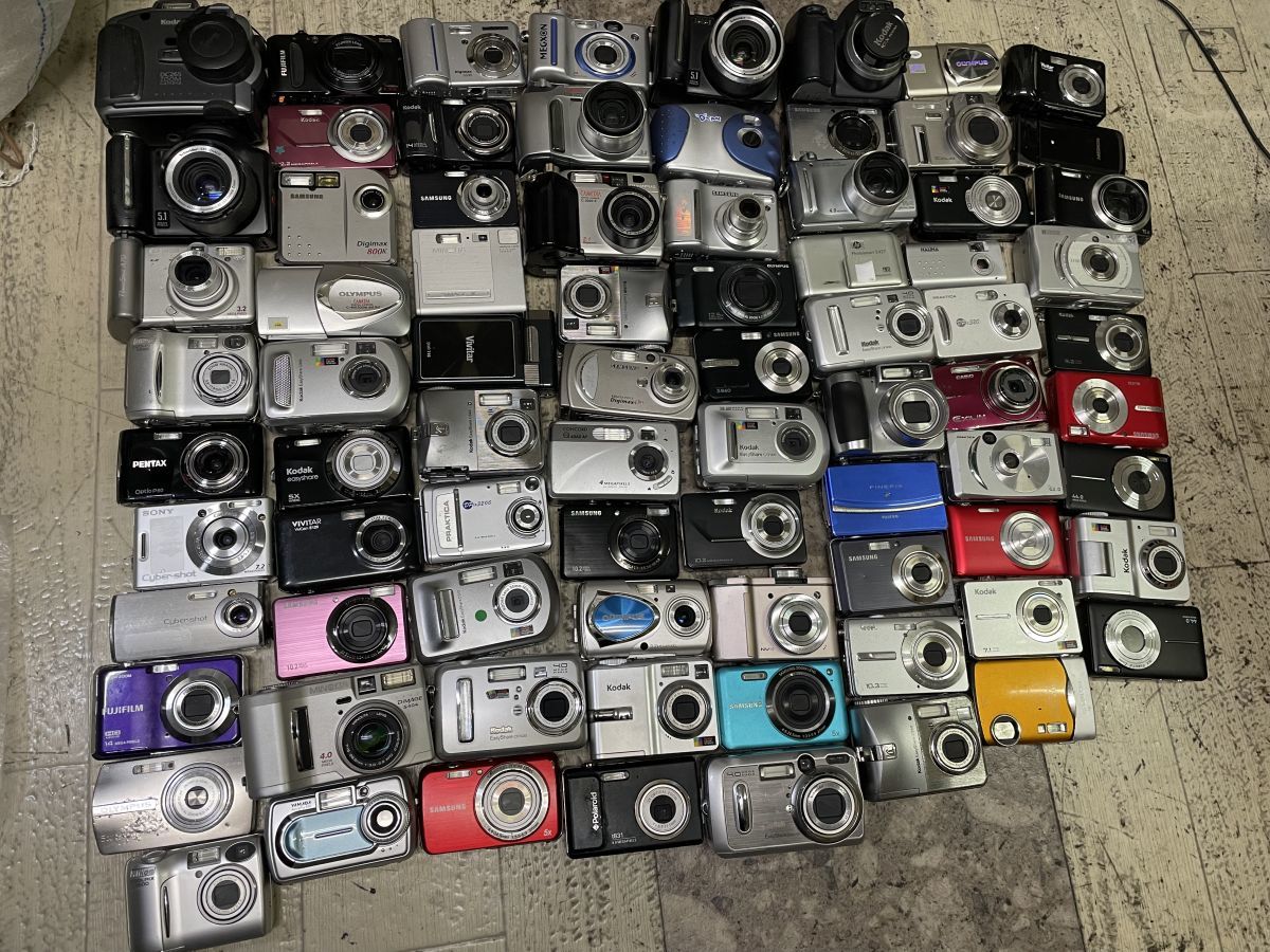 大量デジタルカメラ他まとめ（79台）Canon/Nikon/Pentax/Sony/Olympus/Fujifilm/Samsung/Kodak他_画像1