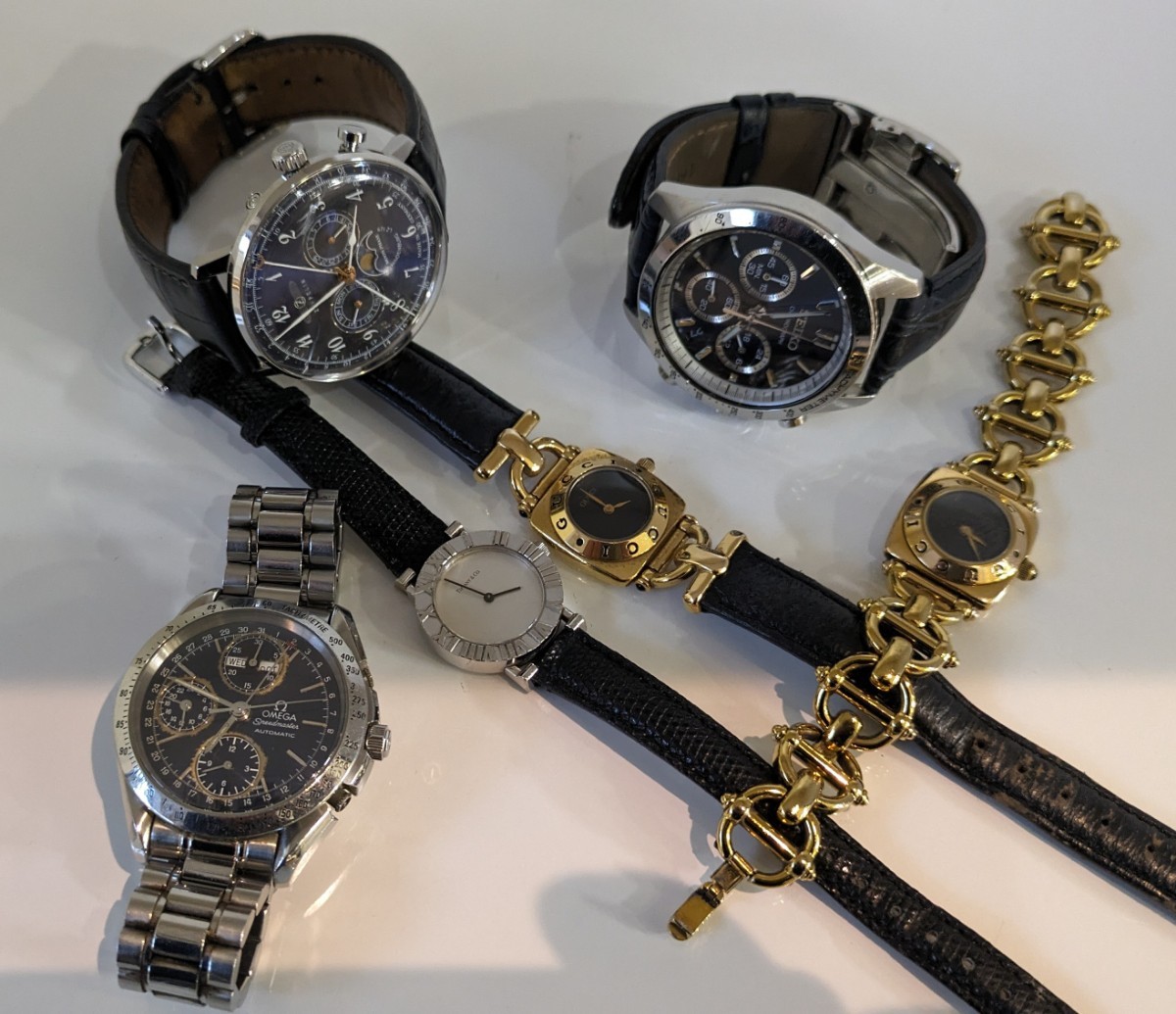 腕時計まとめて大量310本SEIKOラドーOMEGAディーゼルTiffanyアトラスG-SHOCKアルマーニ動作品多数CITIZENまとめBaby-GテクノスGUCCIクロノ_オメガ、ティファニー、GUCCIなど。