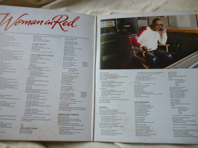 Stevie Wonder / The Woman In Red 見開きジャケット ダンサブルSOUL Love Light In Flight / I Just Called To Say I Love You 収録　試聴_画像2