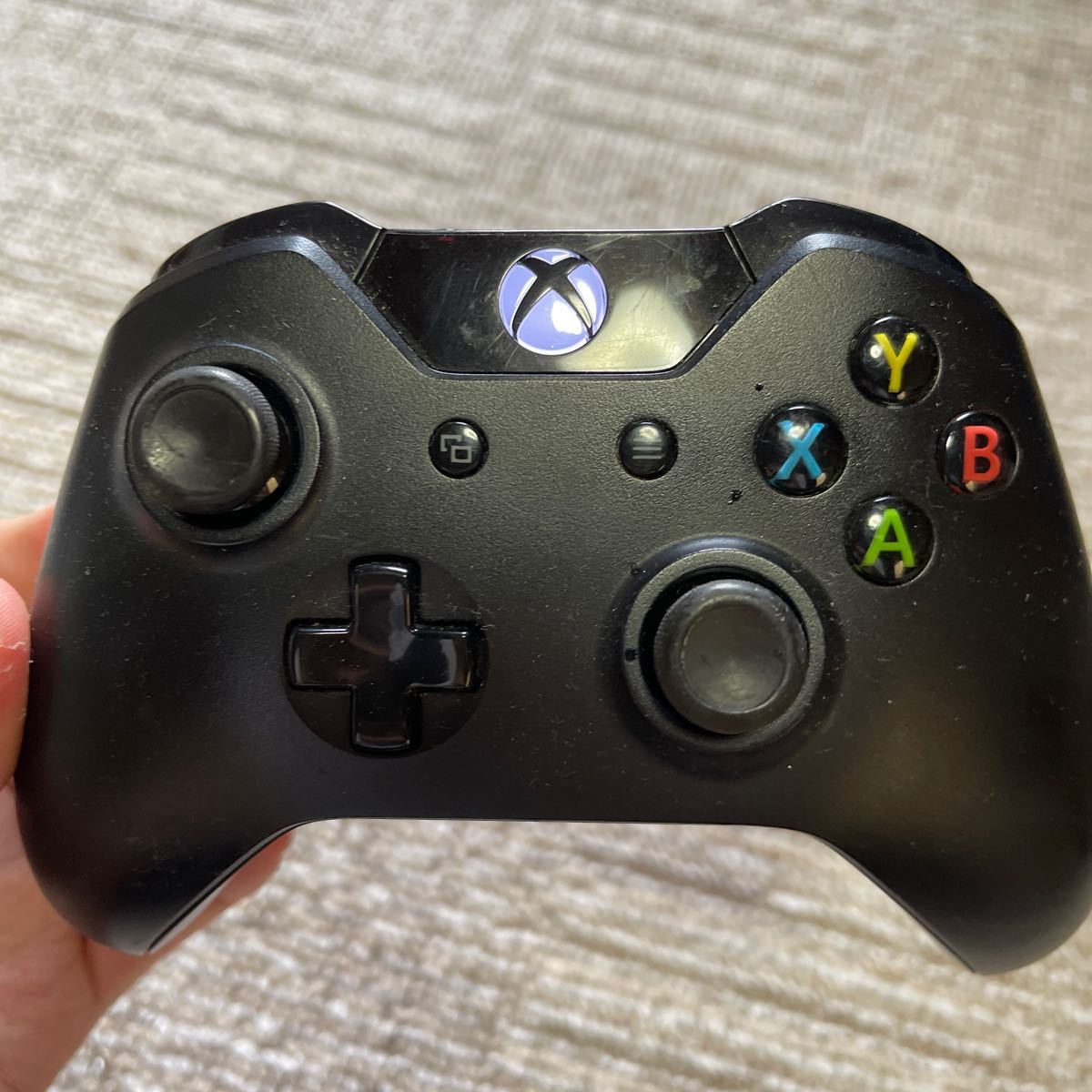 ジャンク Xbox One ワイヤレスコントローラー 4つと充電台_画像3