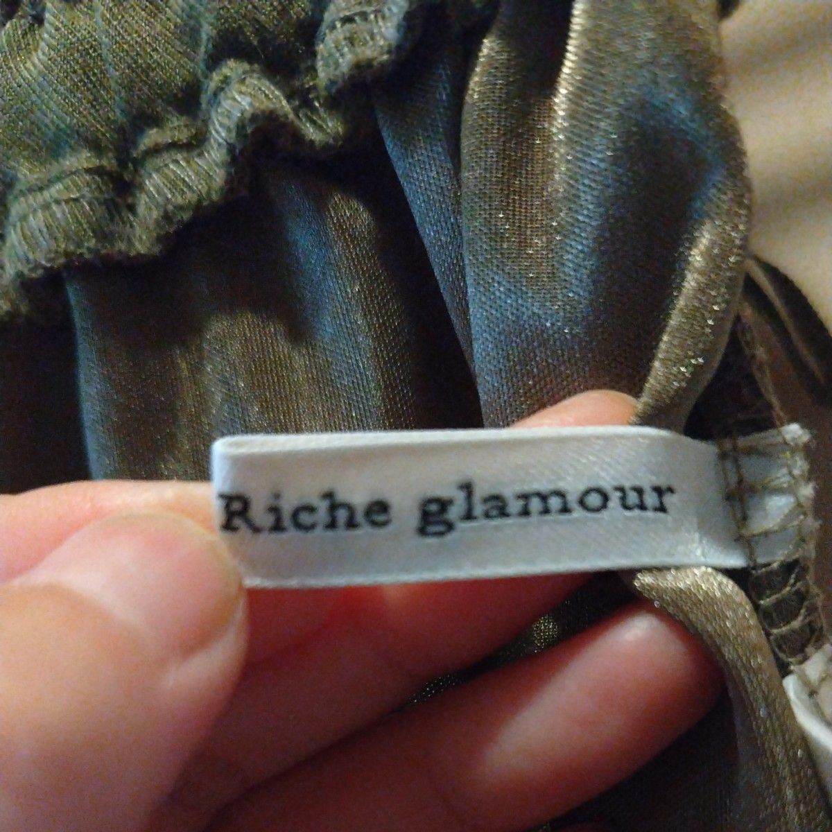 Riche glamour チュールスカート Mサイズ カーキ ふんわり スカート 使いやすい 膝下丈