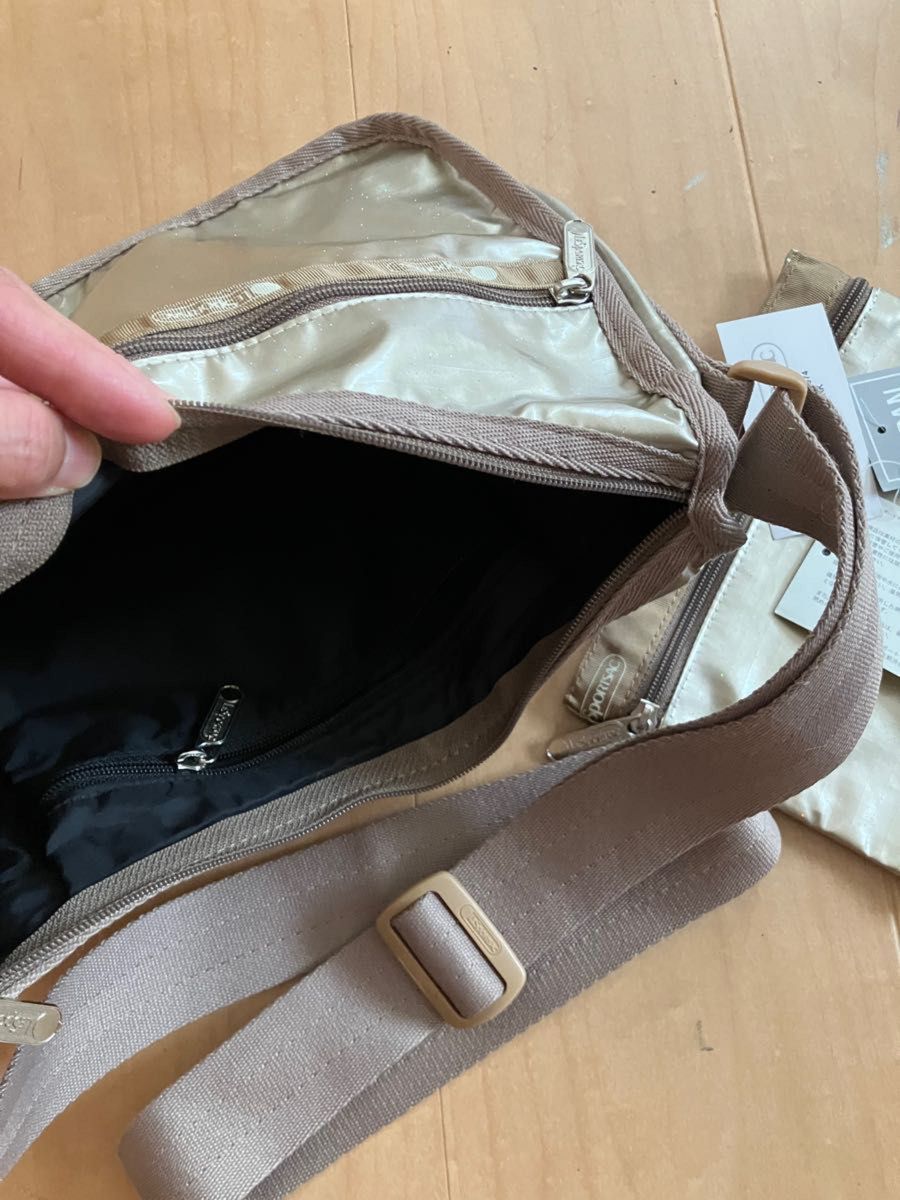美品 レスポートサック クラシックホーボー シャンパンゴールド 美品 レスポートサック クラシックホーボー シャンパンゴールド