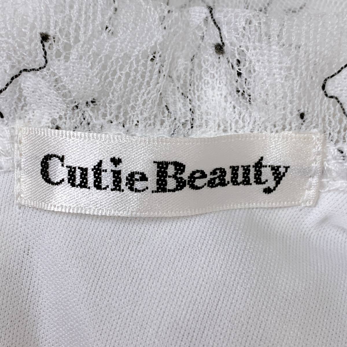 S939★美品★Cutie Beauty レディース カットソー 半袖 レース M 白 花柄 華やか フローラルスタイル 裏地有 ビジュー 肩空き 後ろ襟ボタン_画像9