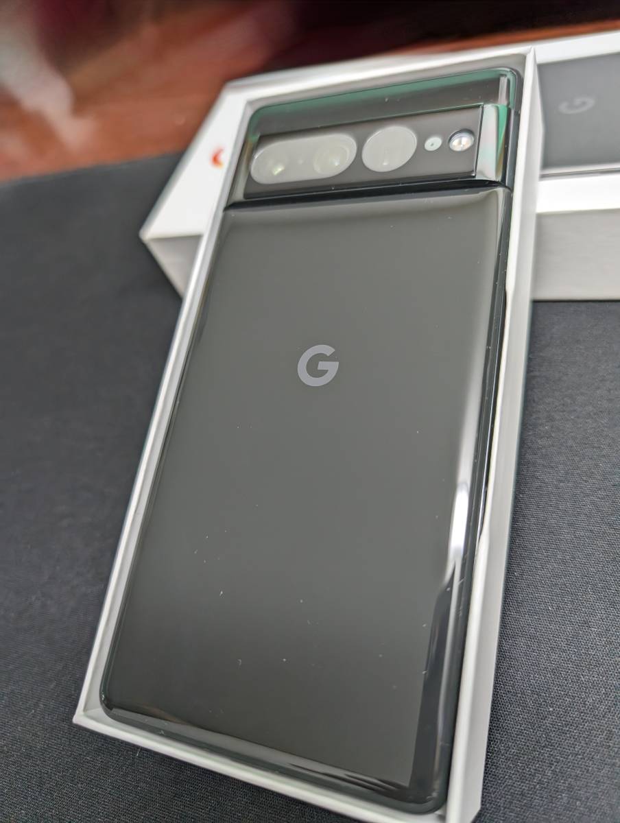 ☆送料込み☆Googleストア購入 超美品 Google Pixel 7pro 256GB obsidian／ブラック バッテリー容量96% ガラスフィルム付_画像2
