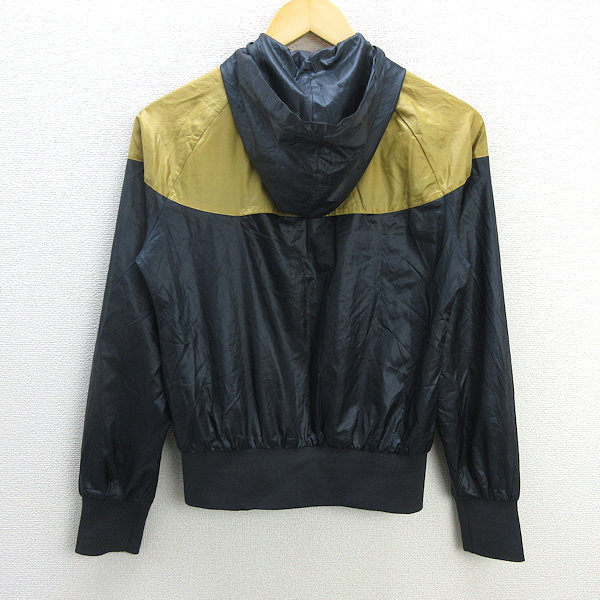 s■ナイキ/NIKE マウンテンパーカ/トレーニングジャケットJKT【S】黒 金系/LADIES/76【中古】_画像3