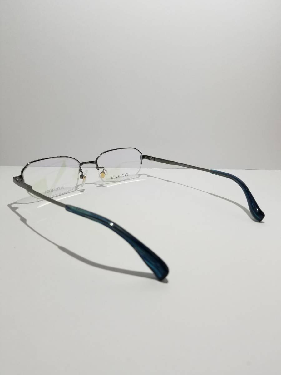 未使用 眼鏡 メガネフレーム HERMOSA 38020 COL1 チタン 金属フレーム スクエア型 ハーフリム 軽量 メンズ レディース 52口18-138 R-3_画像5