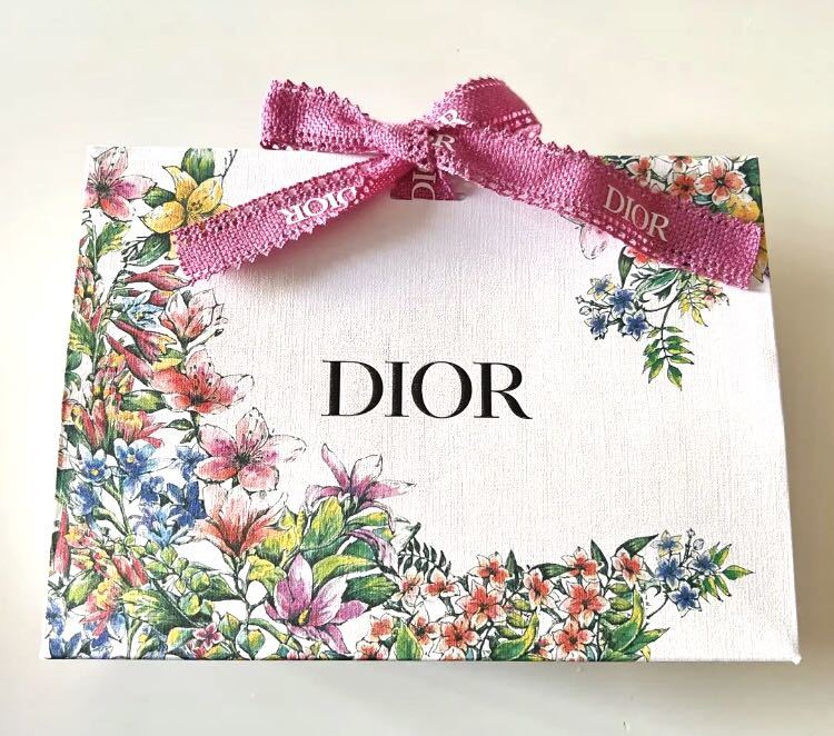 新品未使用　今月入手　Dior バレンタイン 限定 ショッパー ギフトバッグ　ギフトbox_画像1