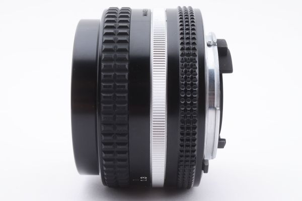 [Rank:AB] Nikon Ai-s Nikkor 20mm F3.5 MF Wide Lens 大口径 単焦点 超広角 レンズ / ニコン F マウント 完動美品 #4248_画像6