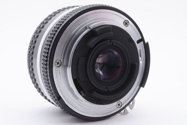 [Rank:AB] Nikon Ai-s Nikkor 20mm F3.5 MF Wide Lens 大口径 単焦点 超広角 レンズ / ニコン F マウント 完動美品 #4248_画像5