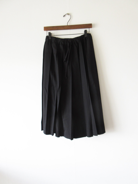 素敵な 美品 ロングスカート レディース / BLACK S ウールプリーツスカート AD2012 コムデギャルソン / GARCONS des COMME フレアースカート、ギャザースカート（ロング）