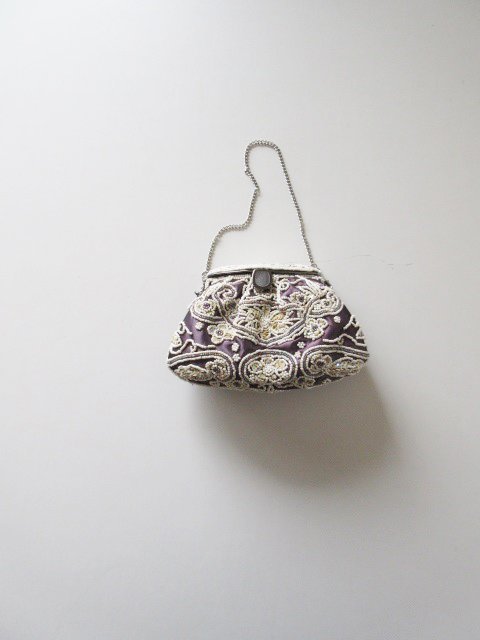 美品 H.P.FRANCE TITTI BOUTIQUE / ティッティ ブティック vintage bag Collection PURPLE / ポーチ ビーズ 刺繍