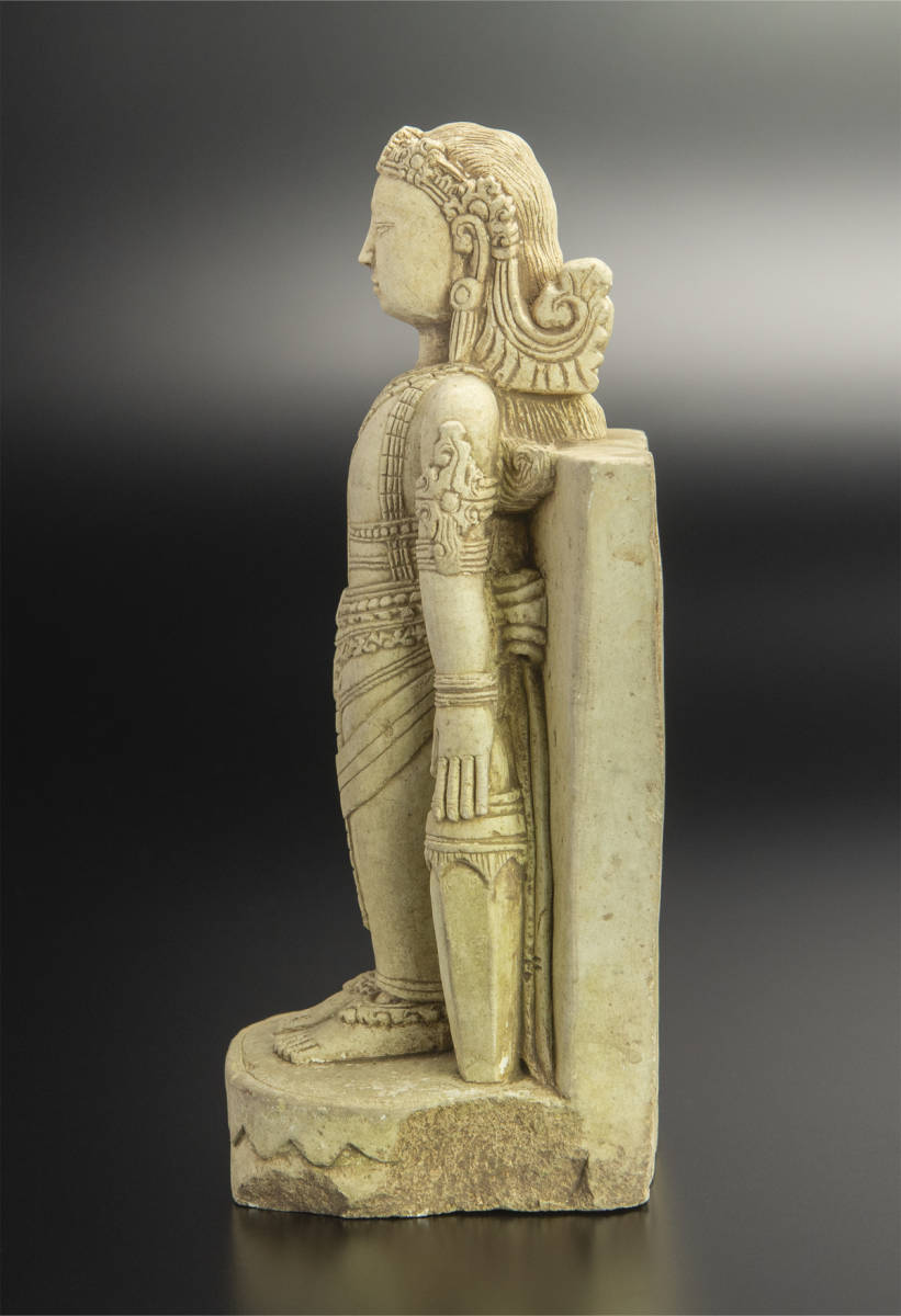 10世紀 石灰石雕神像 共箱 爪哇 印度尼西亚 ジャワ インドネシア Java_画像2