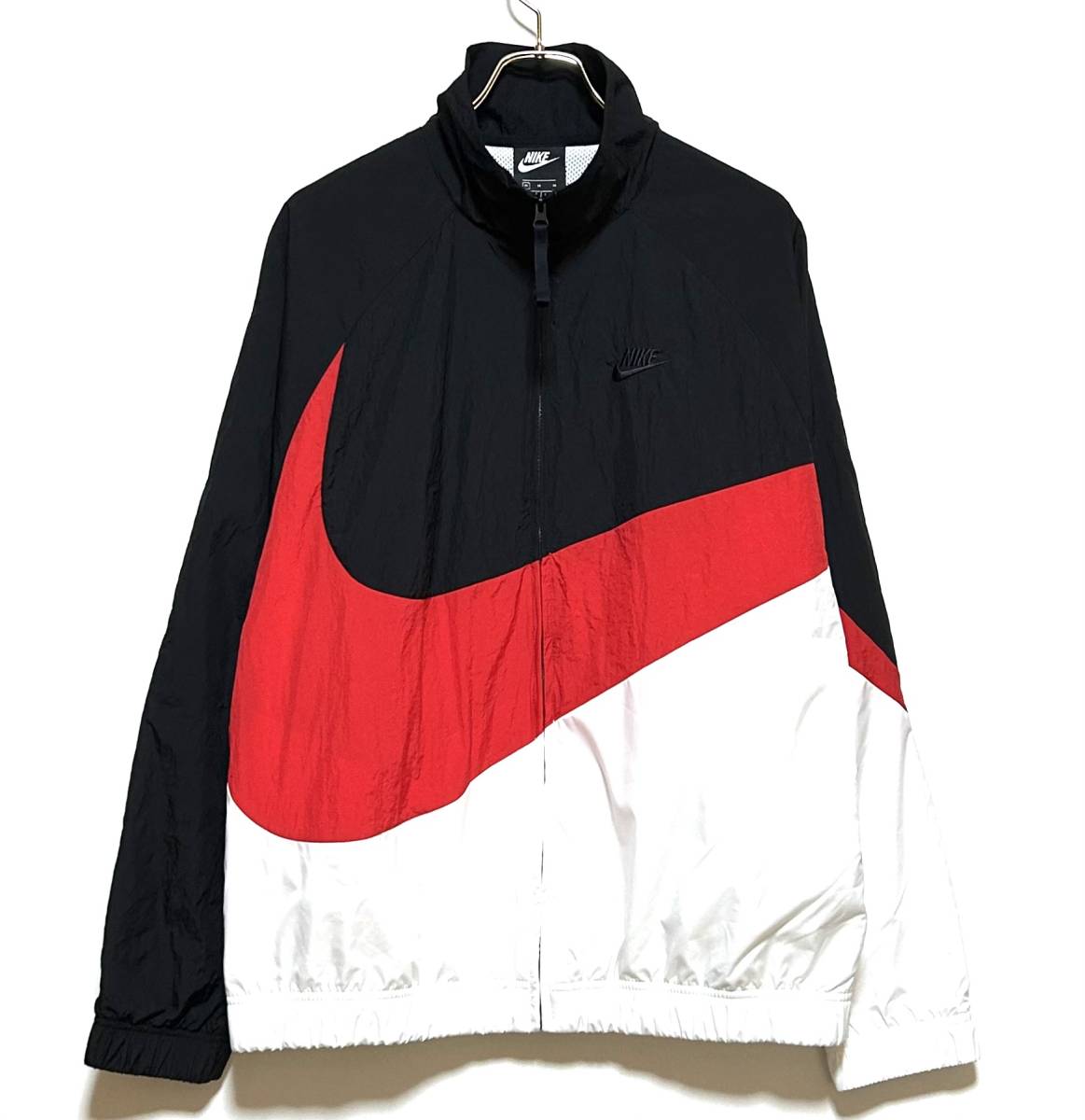 【美品】NIKE HBR STMT WOVEN JACKET BIG SWOOSH（M）黒／赤／白 ナイキ ビッグ スウッシュ ウーブン ナイロン ジャケット オーバー サイズ_画像1