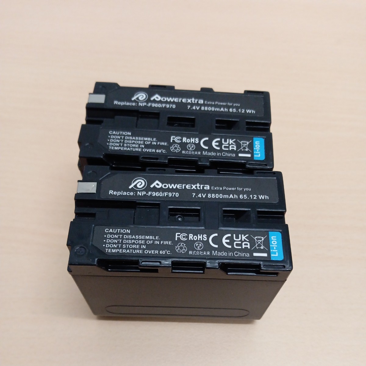 y112004r Powerextra NP-F970 互換バッテリー 2個セット 8800mAh リチウムイオン電池 電池 バッテリー_画像1