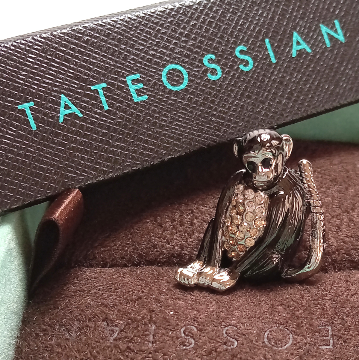 【tap11】新品　TATEOSSIAN　タテオシアン　ピンズ　ピンバッジ　ブローチ　ガンメタ×シルバー　モンキー/猿/さる　_画像1
