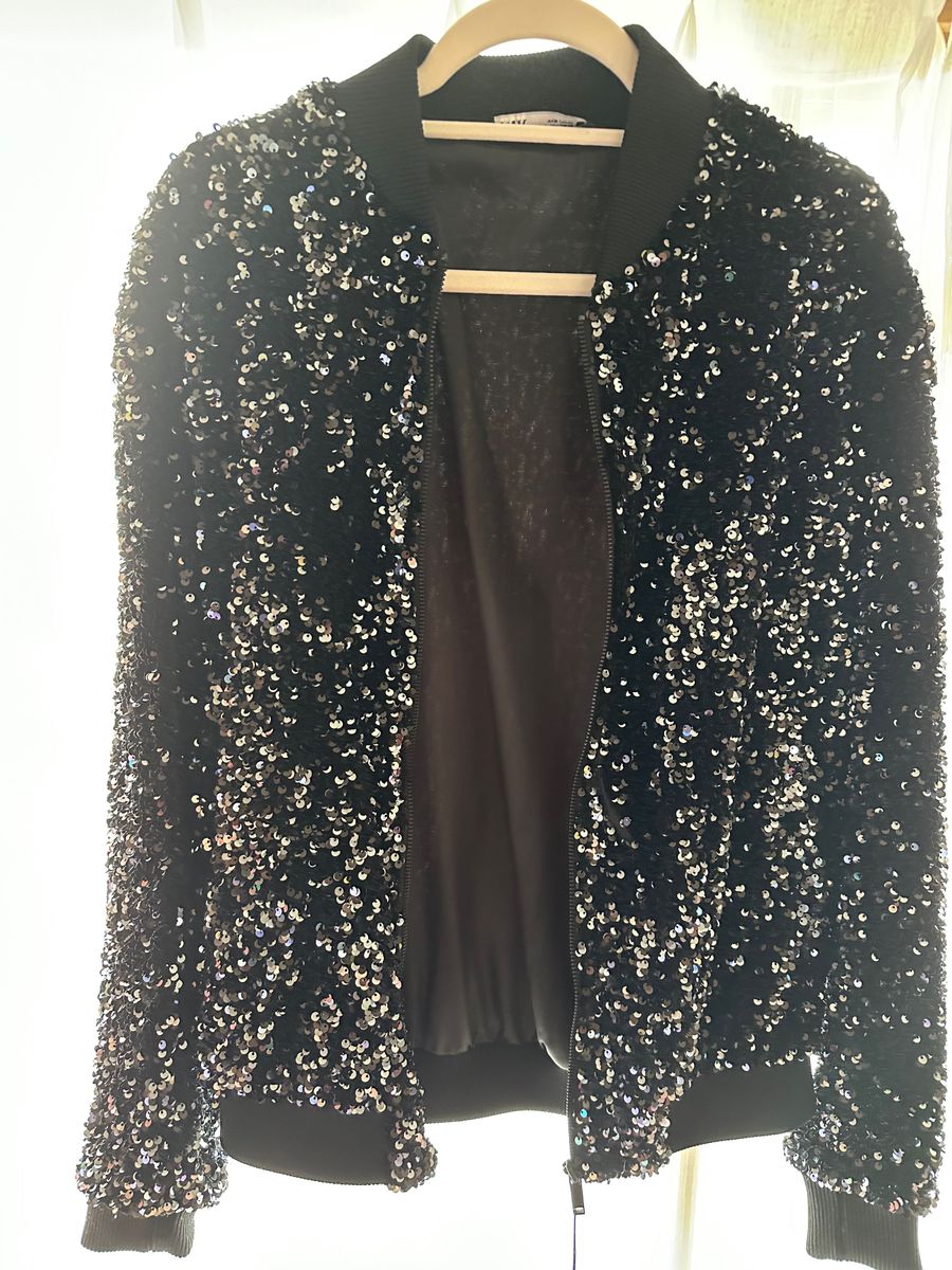 ZARA スパンコールジャケット|Yahoo!フリマ(旧PayPayフリマ) ZARA スパンコールジャケット|Yahoo!フリマ(旧PayPayフリマ)