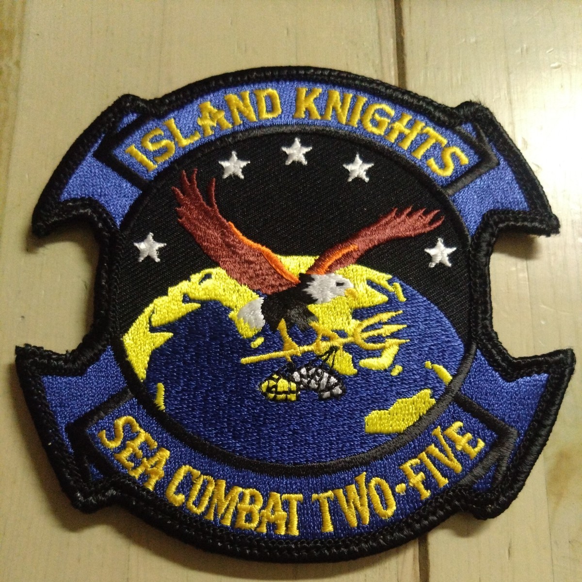 米海軍 USNAVY HSC-25 アイランドナイツ island knights ワッペン パッチ MH-60S ナイトホーク ナイトライダー 厚木基地 グアム ミリタリー_画像1