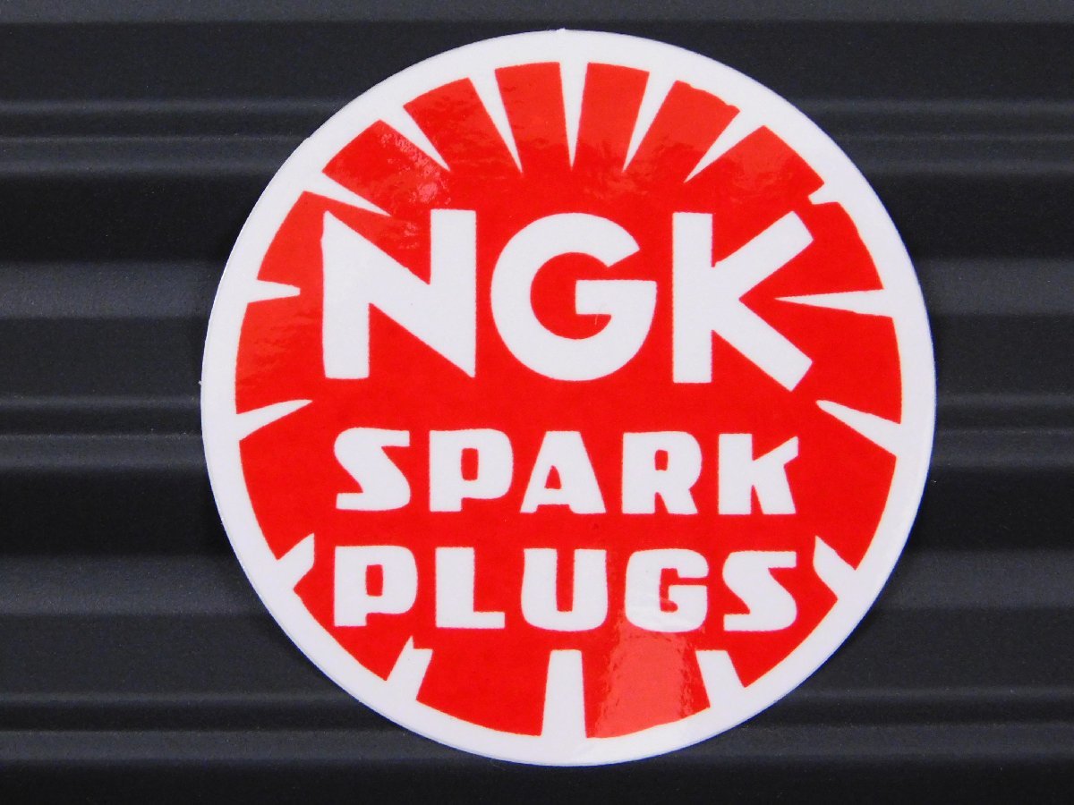 送料\84【NGK SPARK PLUGS】※《レーシングステッカー／２枚セット》　(品番：ms020)　アメリカン雑貨　ガレージ_画像2