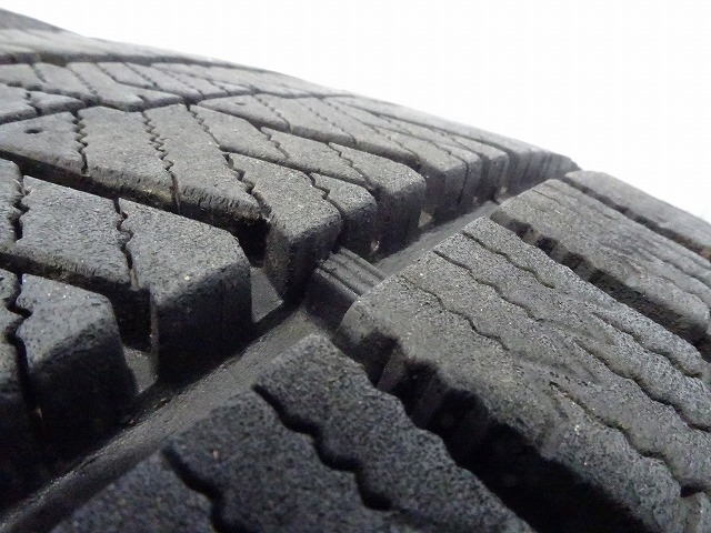 ブリヂストン BLIZZAK VRX2 225/40R18 92Q★8.5分山 2019年 4本 中古 スタッドレス【福島発 送料無料】FUK-D12596★冬_画像7