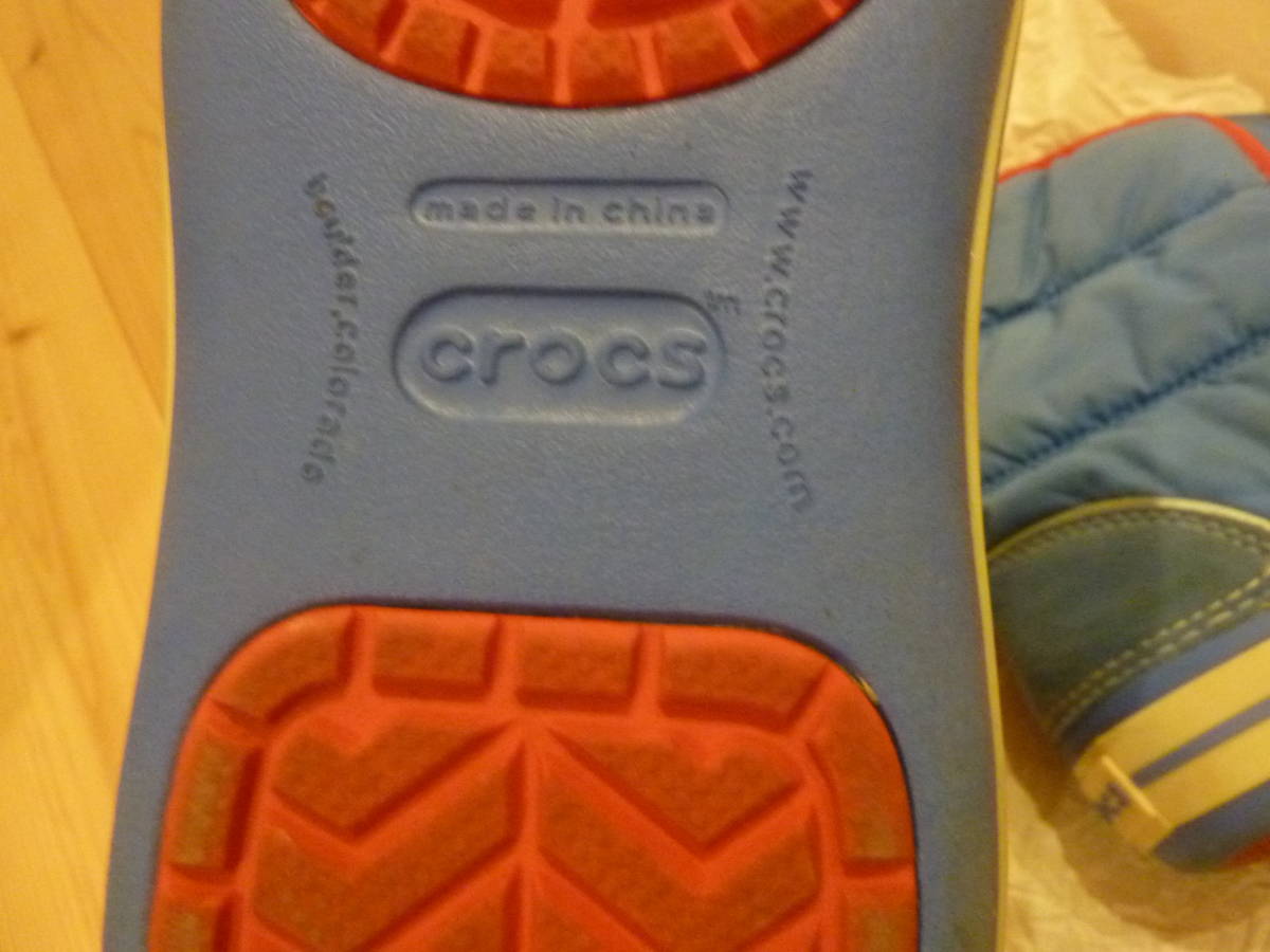  Kids Crocs светится ботинки (21cm степень )