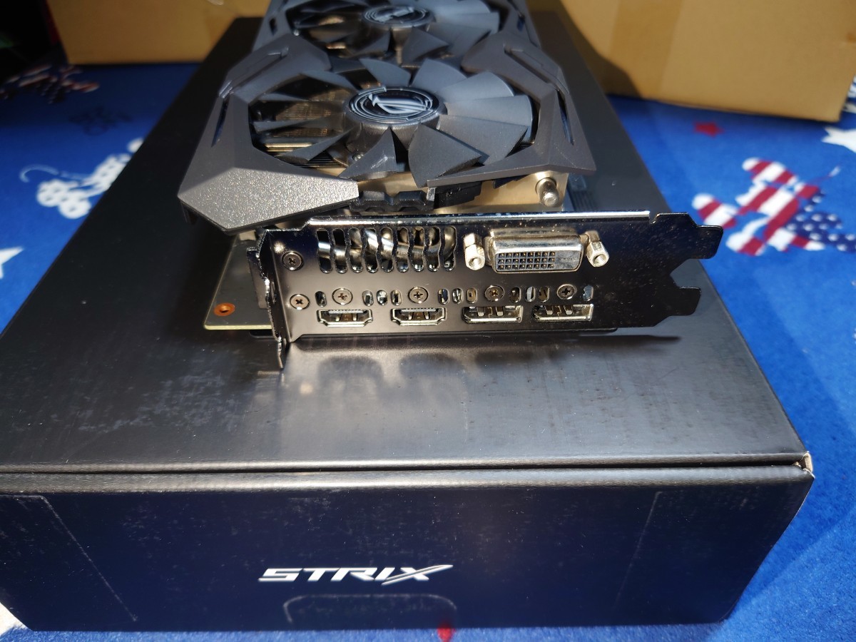 ASUS ROG STRIX RX590 GAMING グラフィックボード 8GB VR マルチ画面 4画面 3画面_画像4