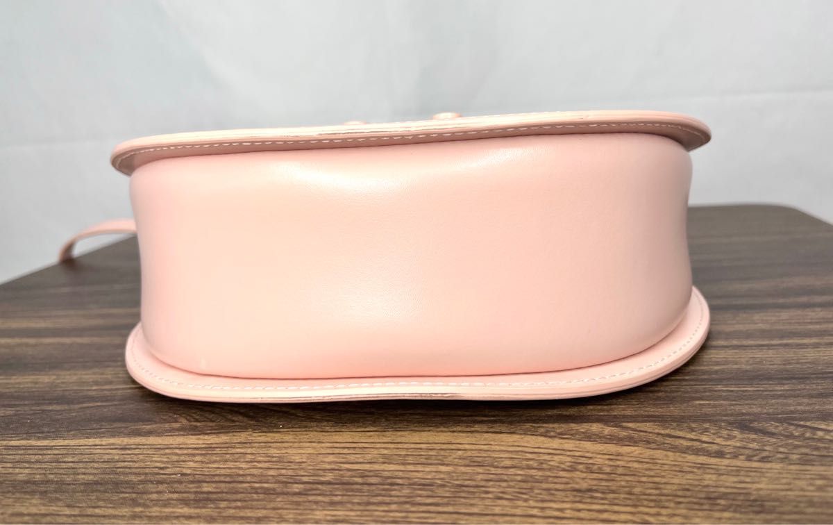 超美品 FURLA フルラ メトロポリスS ラウンド ショルダーバッグ 超美品 FURLA フルラ メトロポリスS ラウンド ショルダーバッグ