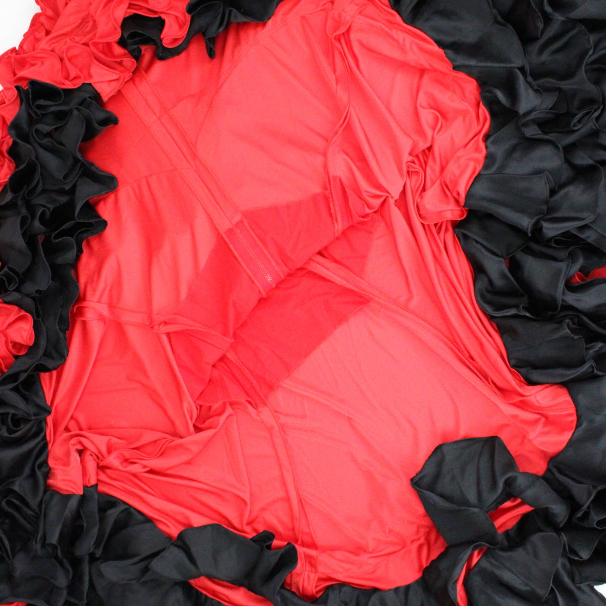 『送料無料』【美品 フラメンコ衣装】艶やかレッド×豪華フリル ファルダ 大きく広がる裾 スカート タンゴ Flamencoの画像10