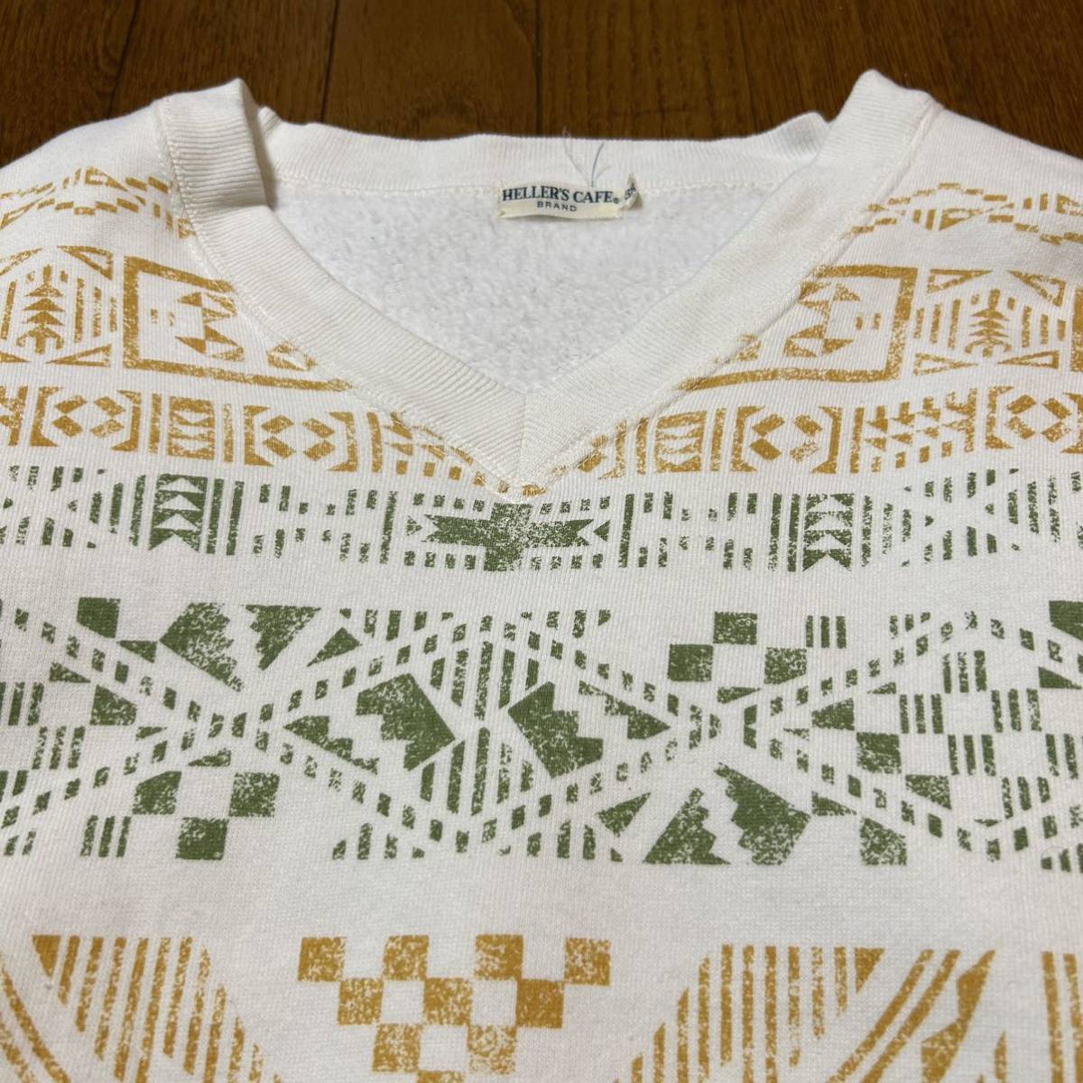 38-Mサイズ ヘラーズカフェbyウエアハウス 古着 Vネック 38-Mサイズ ヘラーズカフェbyウエアハウス 古着 Vネック
