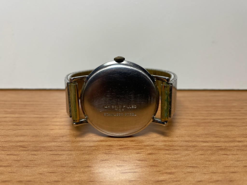 100円〜 メンズ腕時計 DORZ 14K GOLD ANTIMAGNETIC 17JEWELS レトロ時計 伸縮ベルト 14金刻印 おしゃれ 手巻き_画像6