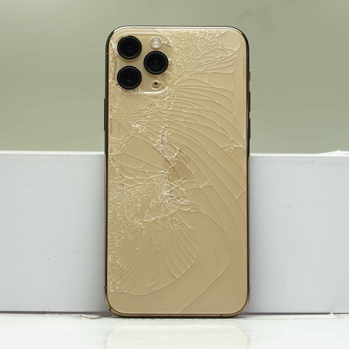 iPhone 11 Pro 256 ゴールド ジャンク-