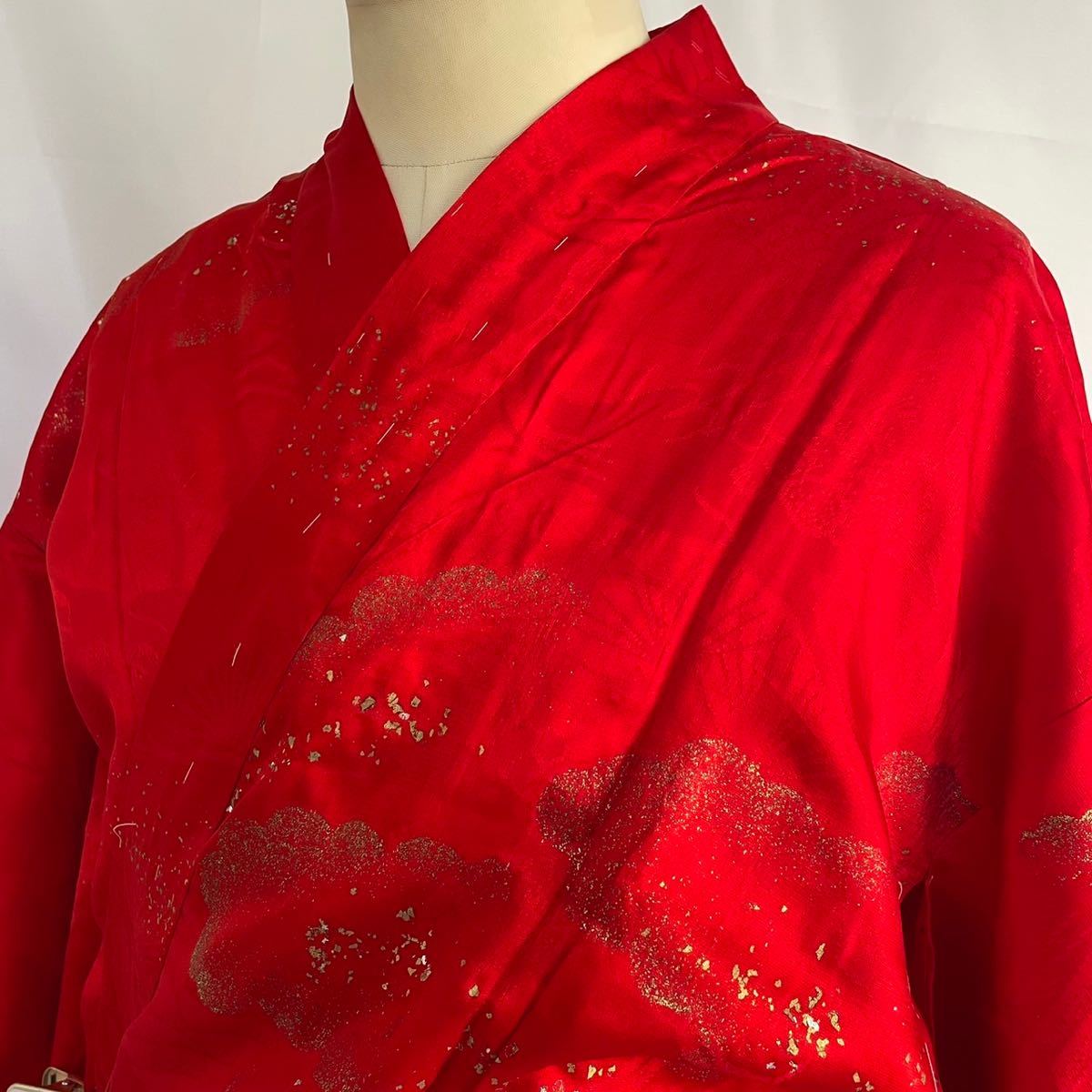 【wellriver】人気！赤色 長襦袢 銀紗 金箔 しつけ糸付き 着物 和装 和服 #C211！_画像3