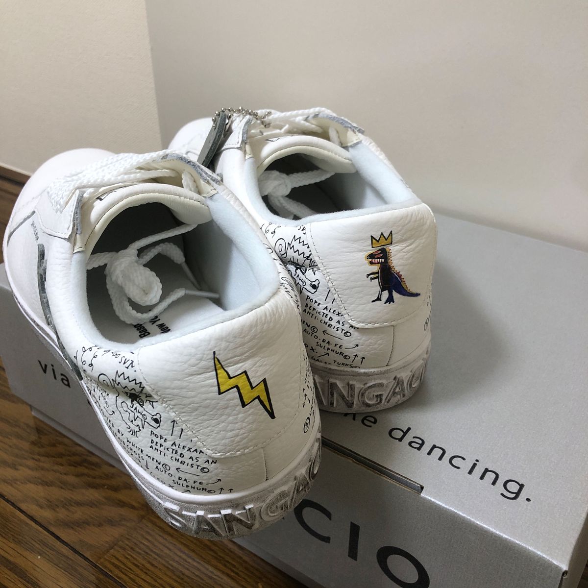via SANGACIO サンガッチョ スニーカー ホワイト バスキア にゆ via SANGACIO サンガッチョ スニーカー ホワイト バスキア にゆ