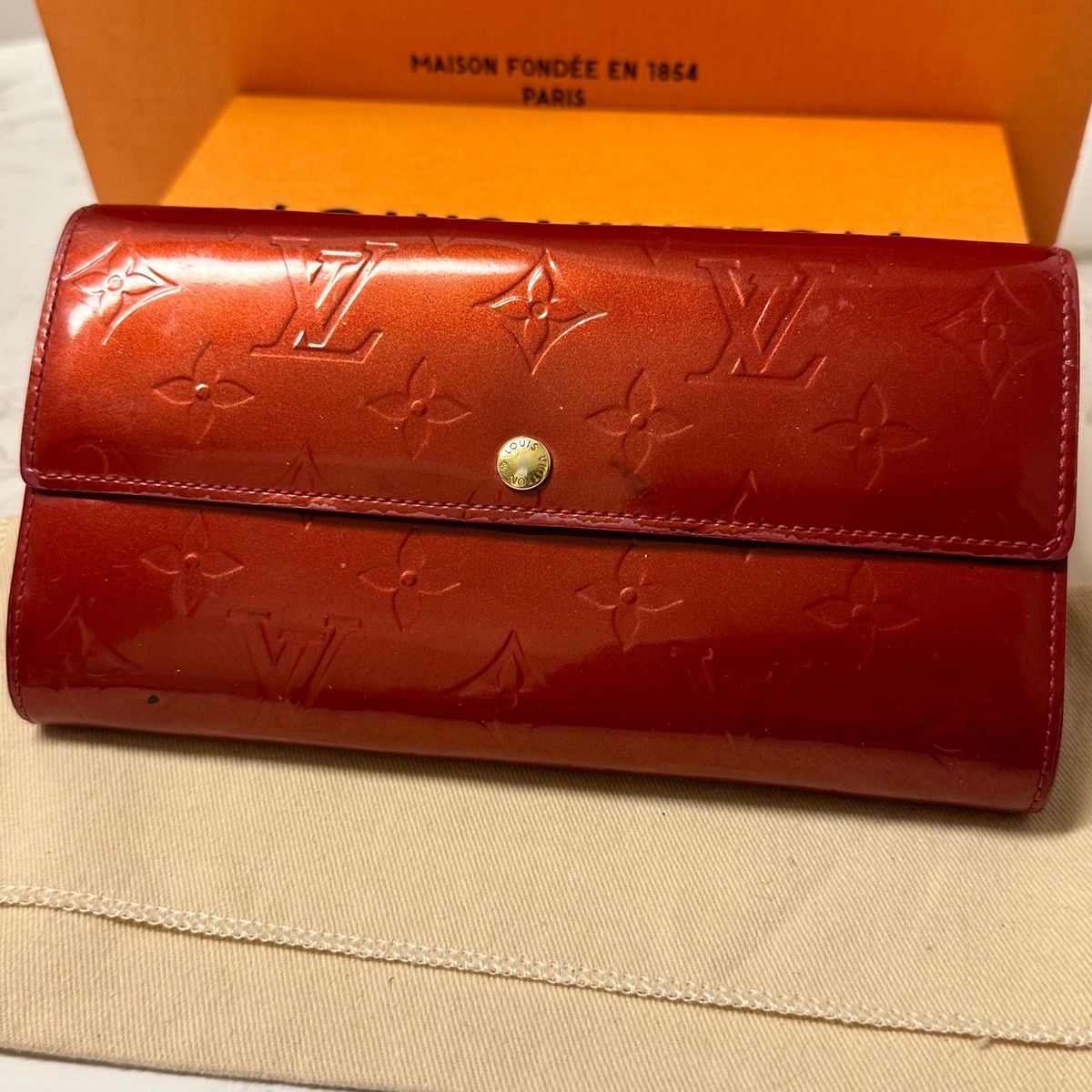 良品 ルイヴィトン LOUIS VUITTON ヴェルニ ポルトフォイユ サラ 財布