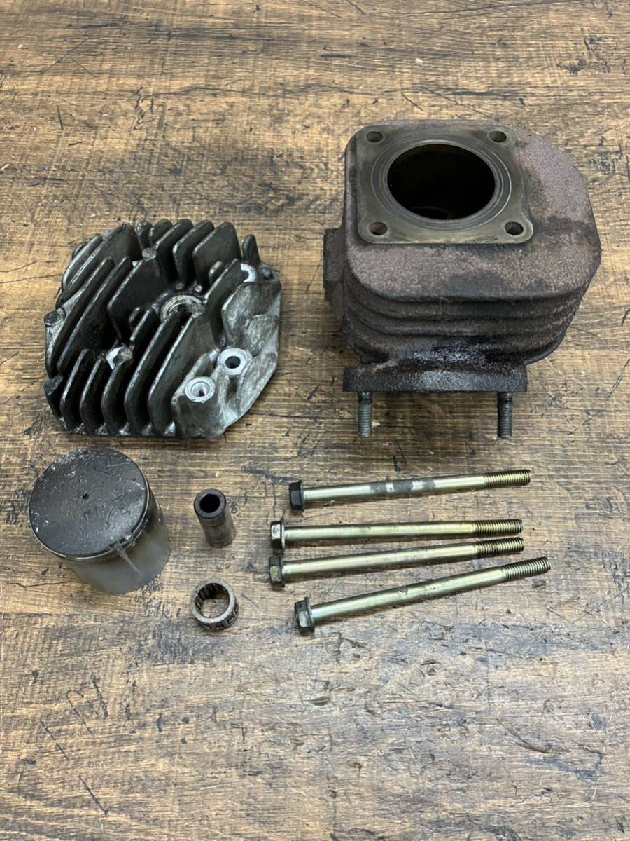 352】 送料込 AF35 ライブDio ZX 純正 A-1 シリンダー ヘッド 352】 送料込 AF35 ライブDio ZX 純正 A-1 シリンダー ヘッド