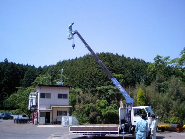 高所作業用ゴンドラ　高耐久亜鉛メッキ 看板・造園業・電気工事【検】タダノ　ユニック　クレーン　古川　前田_画像2