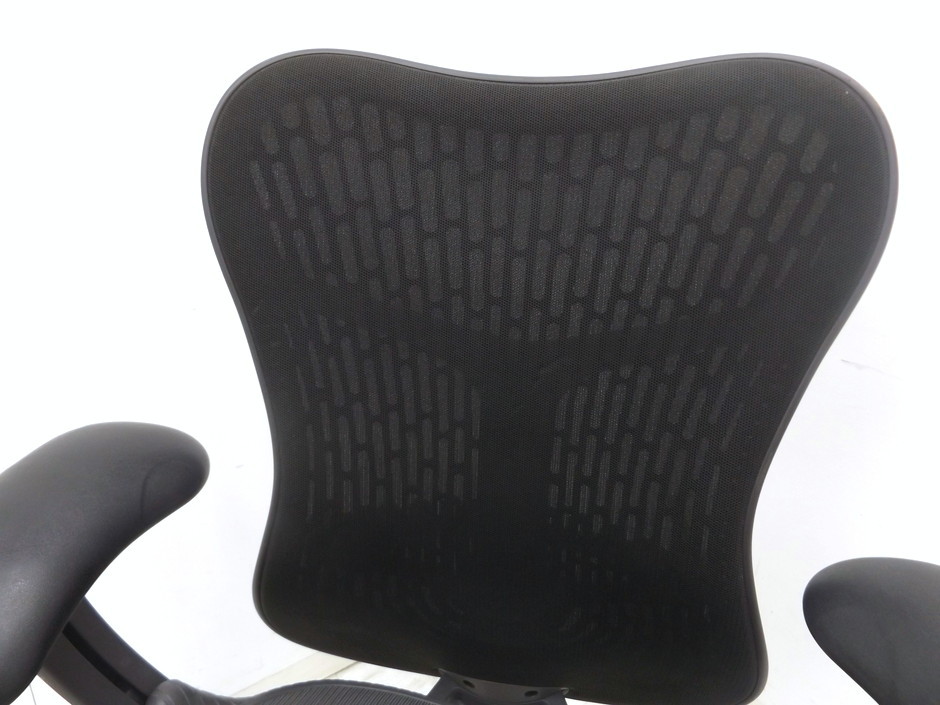 HermanMiller（ハーマンミラー） 肘付ミラ2チェア MRF123AWAF