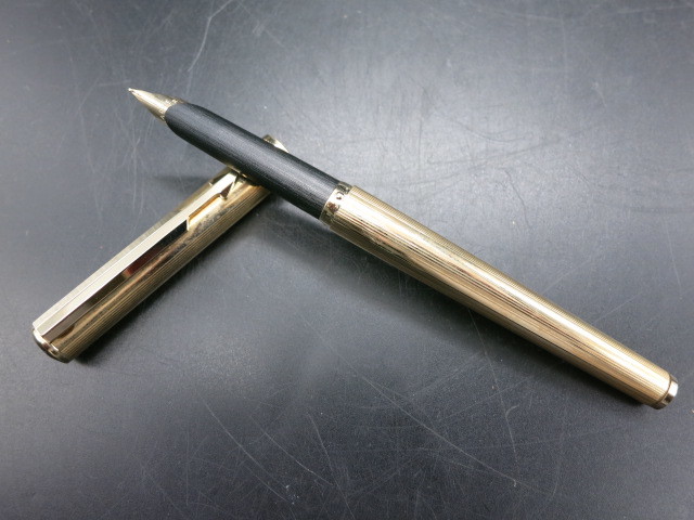 PARKER パーカー 万年筆 12K GOLD FILLED CAP&BARREL USA 　ケース・ギャランティー付_画像2