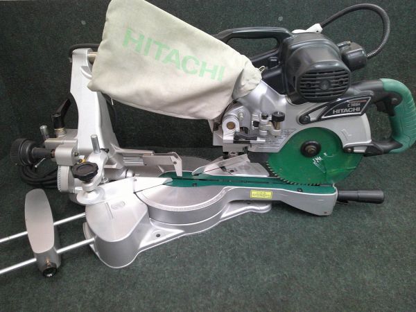 中古 HITACHI 日立工機 190mm マルノコ クロスカットソー レーザーマーカ付 卓上スライド丸のこ C7RSH ②_画像2