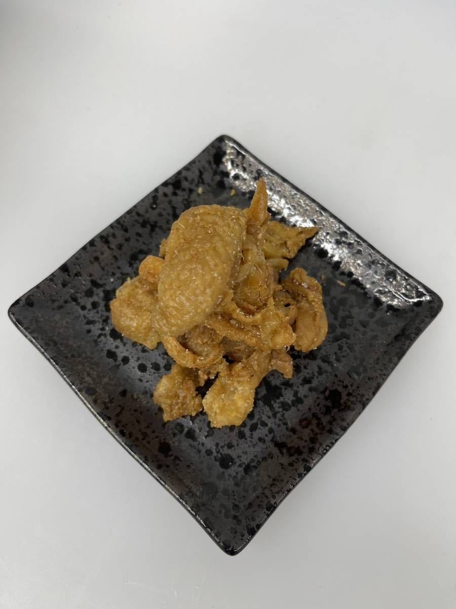 せんじがら専門店　かりや　せんじがら３種　豚、牛、馬！_鶏皮１１０ｇ