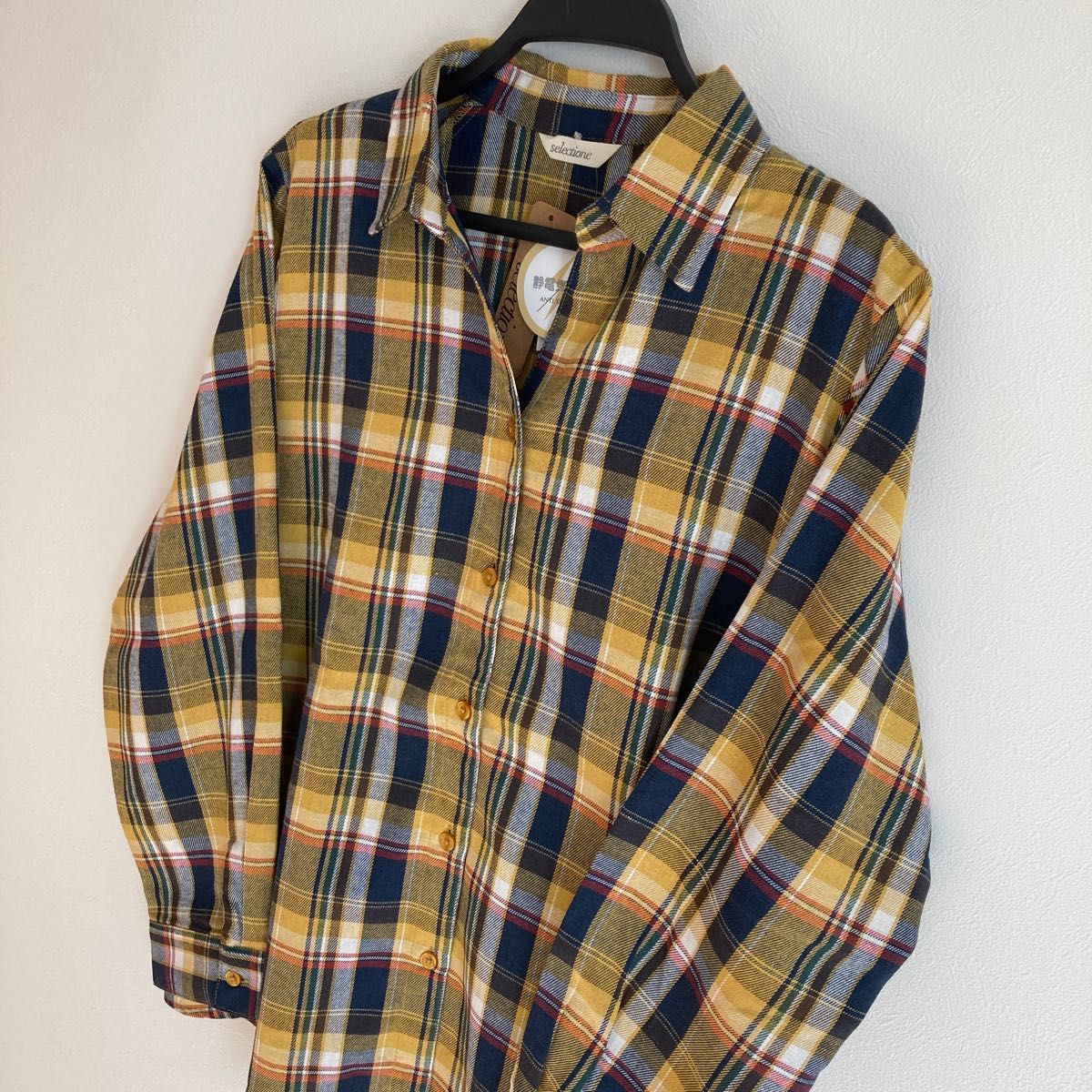 【新品】チェックシャツ　Vネック　秋冬　ブラウス　静電気防止　大きいサイズ　3L  長袖シャツ