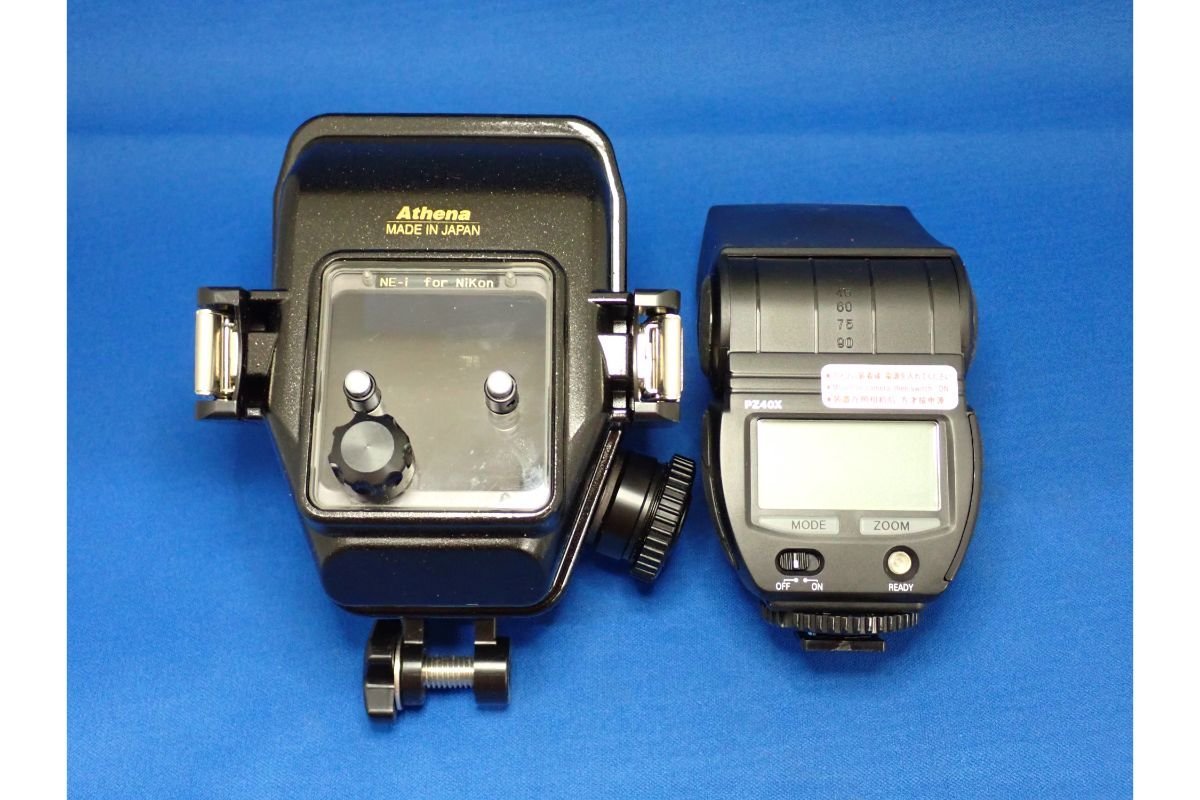 中古Aランク【アテナ工央 / Athena】ストロボハウジング AT-40X + 【サンパック / SUNPAK】ストロボ POWER ZOOM 40X NE-i for NIKON_画像2