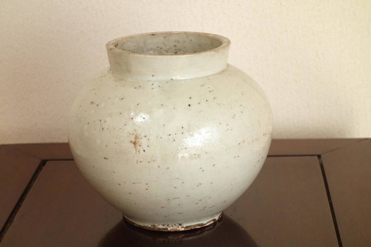 在韓國購買的花瓶 原文:韓国で購入した壺
